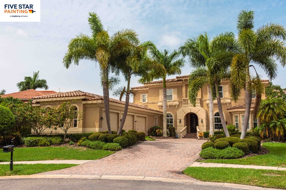 Exterior in Seminole
