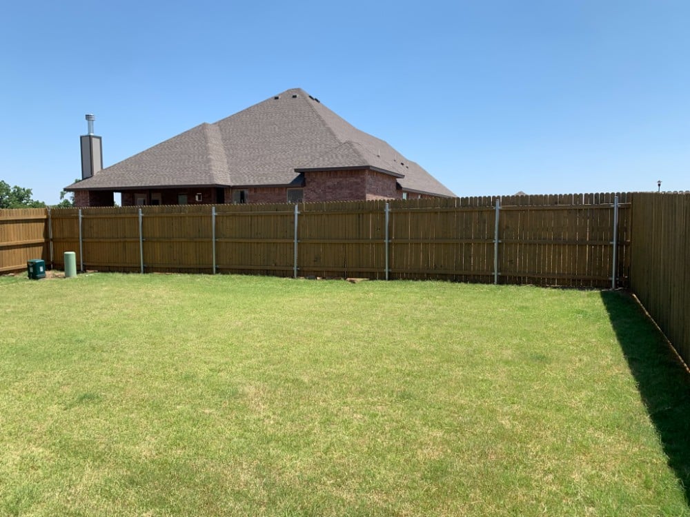 Fence staining custom color. Sherwin Williams SuperDeck products.