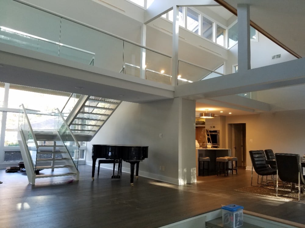 Modern Interior We services Raleigh, Durham, Chapel Hill, Wake Forest, Brier Creek, Hillsbourough, Pittsboro, Rolesville with Sherwin Williams, Ben Moore paints for Interior, Exterior, cabinets, Decks,