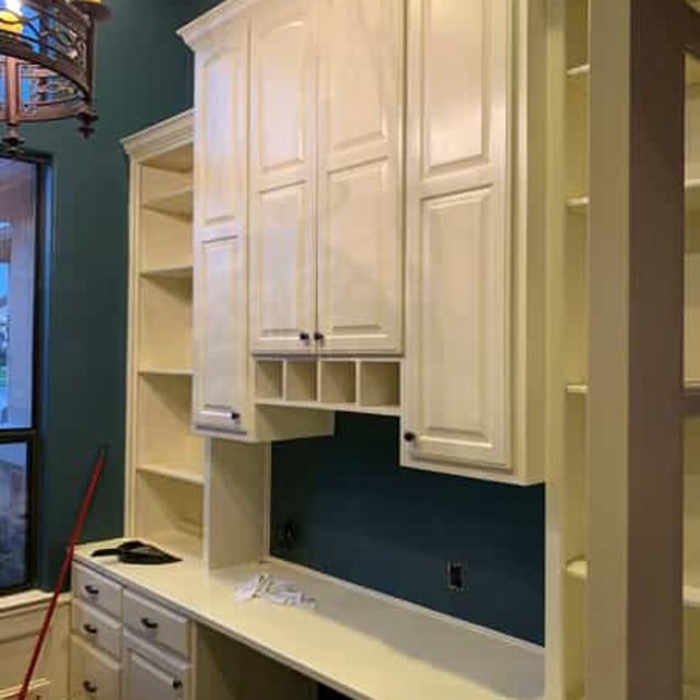 White kitchen cabinets