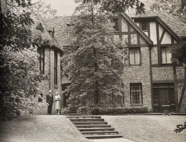old black and white photo of Julian Price Hillside house.